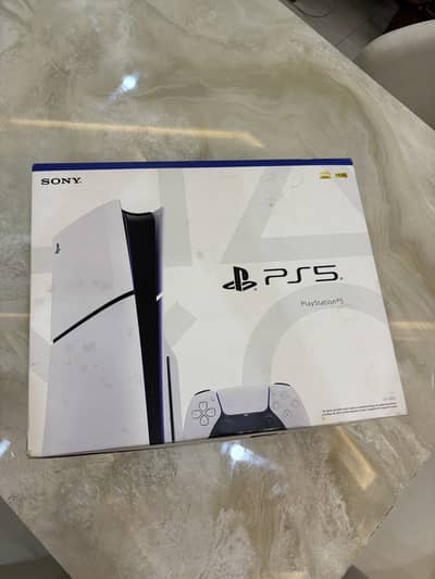 PS5 with one controller disc version 1 Tb