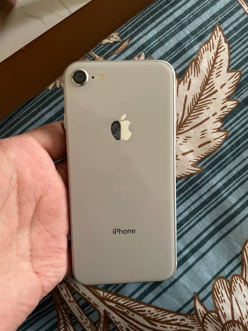 Apple iPhone 8 0