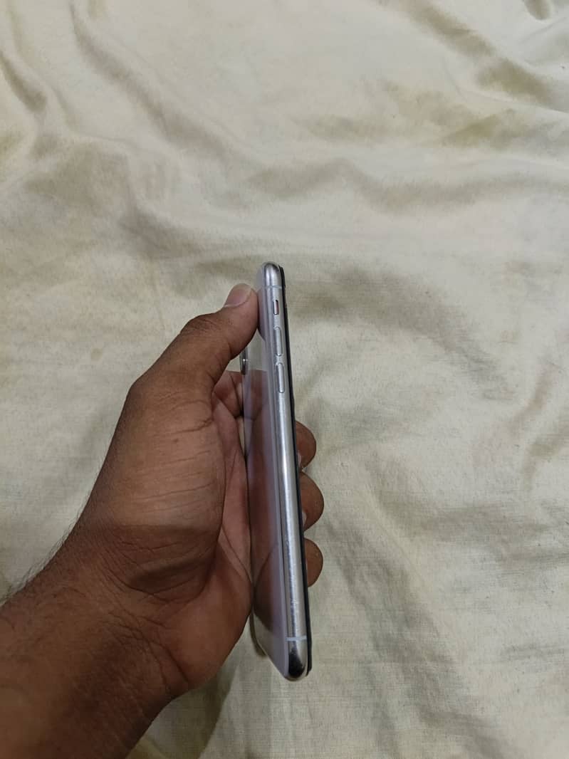 Apple iPhone X 1