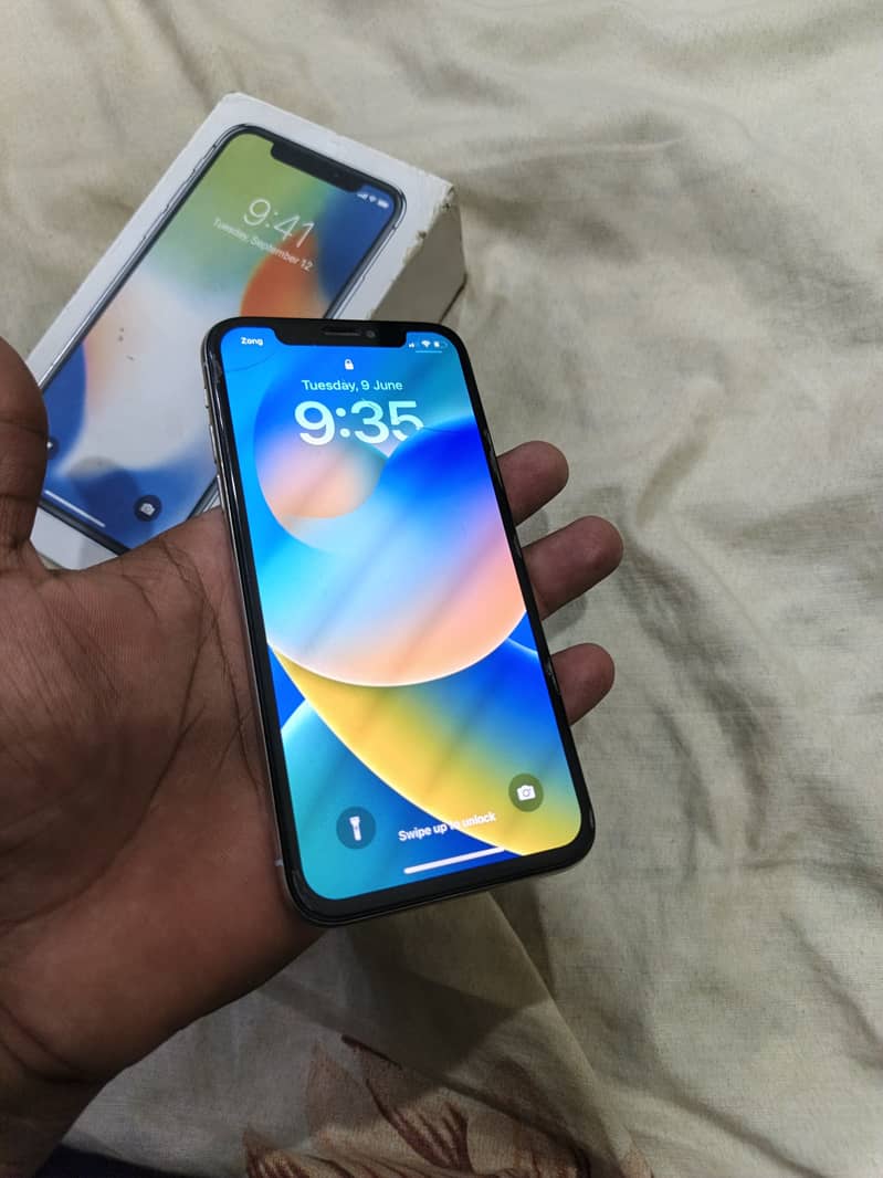 Apple iPhone X 0