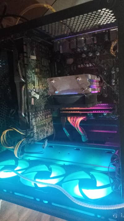 BEST GAMING PC WITH LED , HEADPHONES , KEYBOARD AND MOUSE
