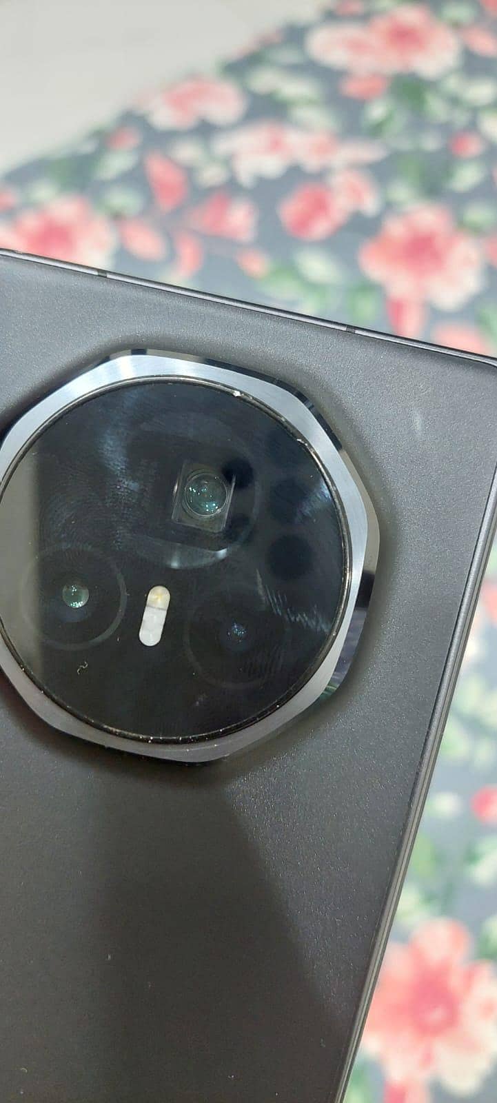 Honor Magic V3 13