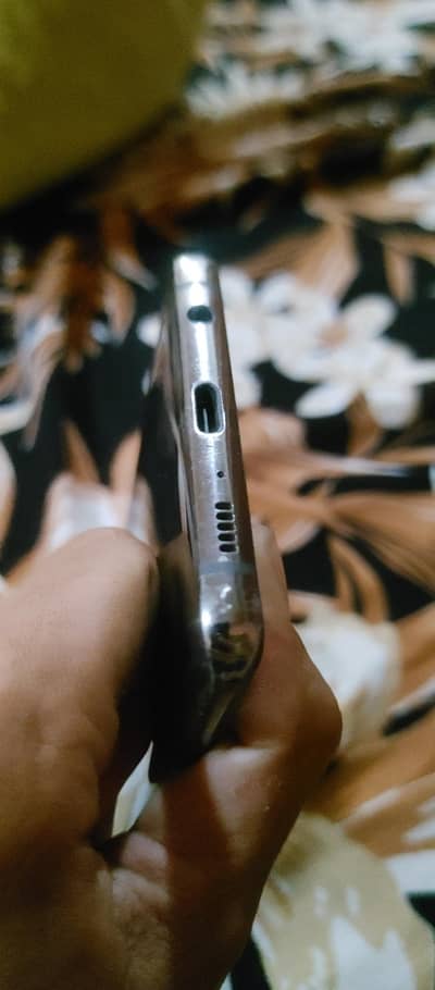 Samsung  S10 Plus