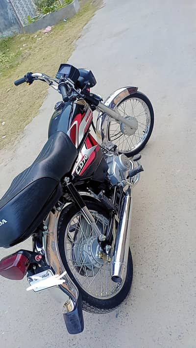 HONDA CD 70 2024/2025 MODEL