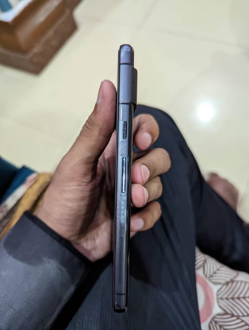 Google Pixel 7 4