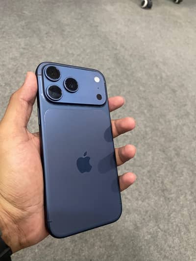 Apple iPhone 17 Pro Max jv