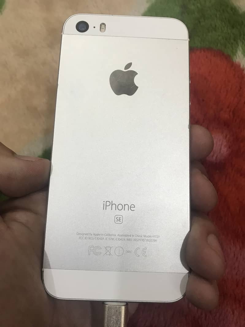 iPhone 5SE 2016 Bypassed 18