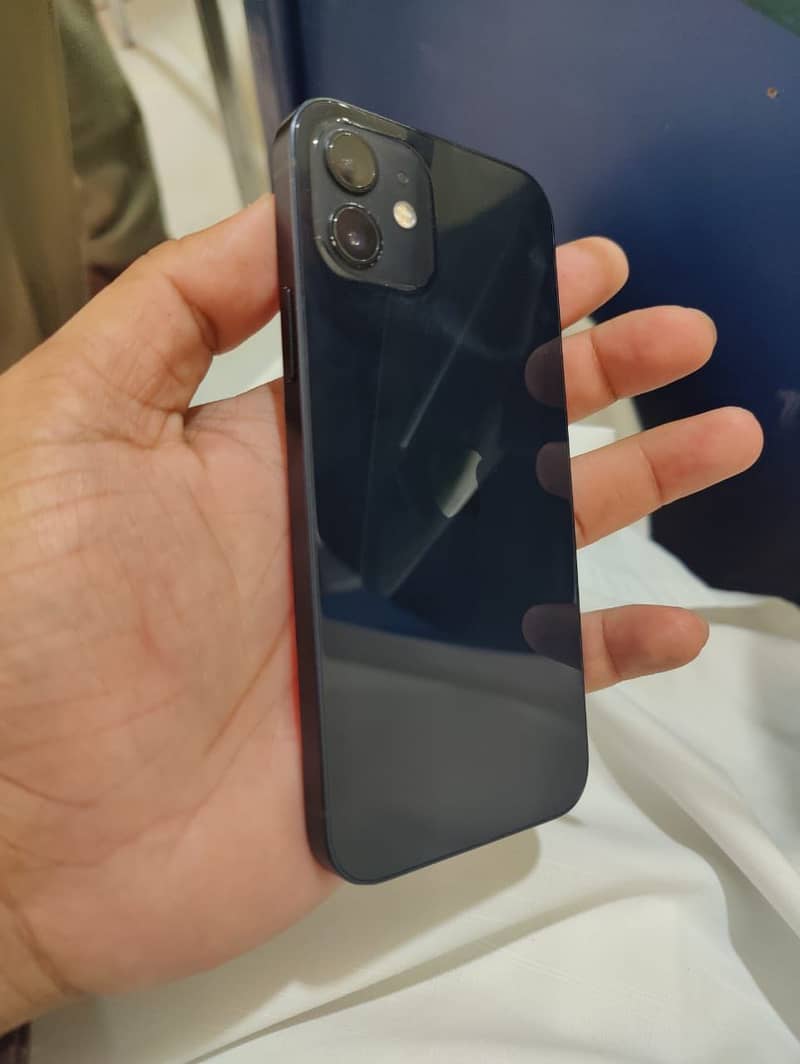 Apple iPhone 12 2