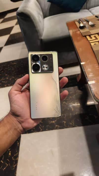 Infinix Note 40