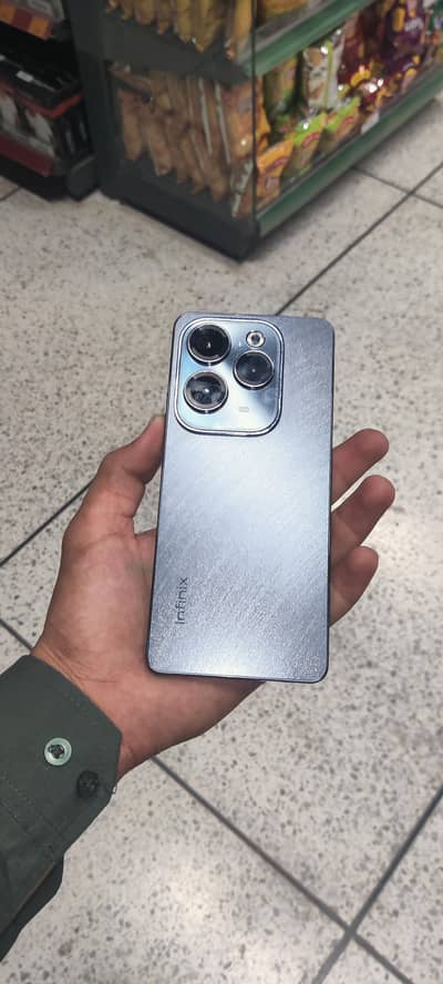 Infinix Hot 40 Pro