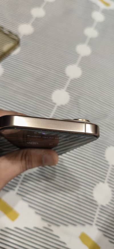 Apple iPhone 16 Pro