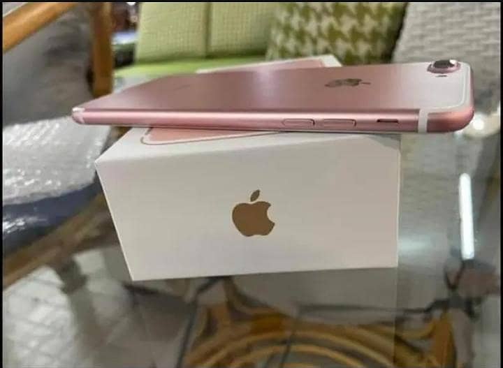 Apple iPhone 7 Plus 0