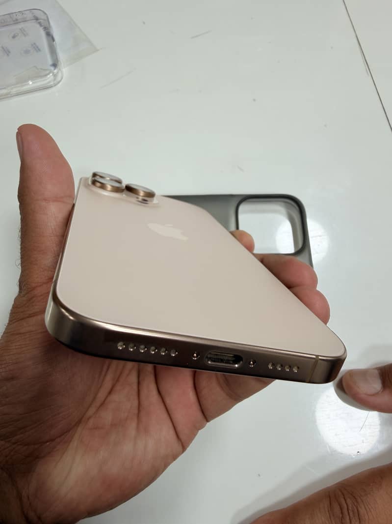 Iphone 16 pro max 1