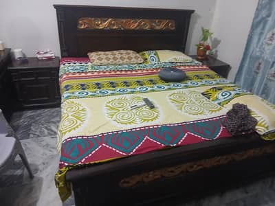 Bed set Complete without Matress