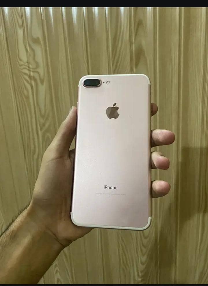 Apple iPhone 7 Plus 1
