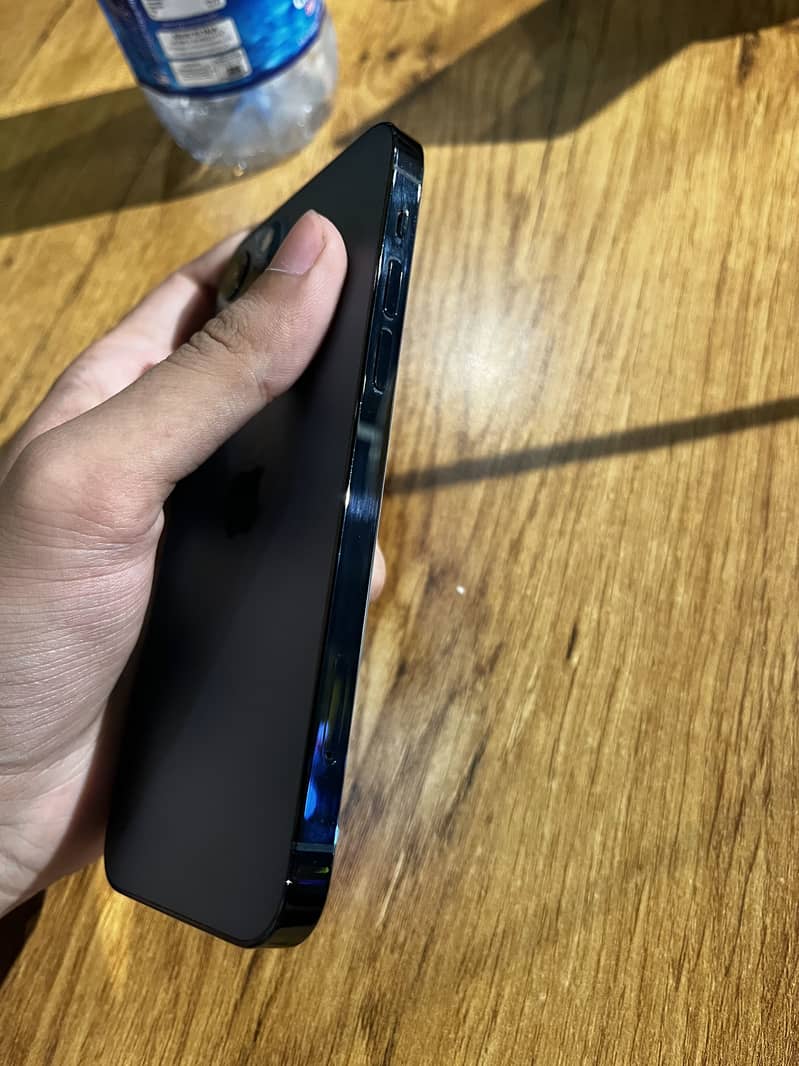 Iphone 12 pro 2