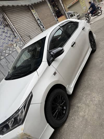 Toyota Corolla Altis 2016