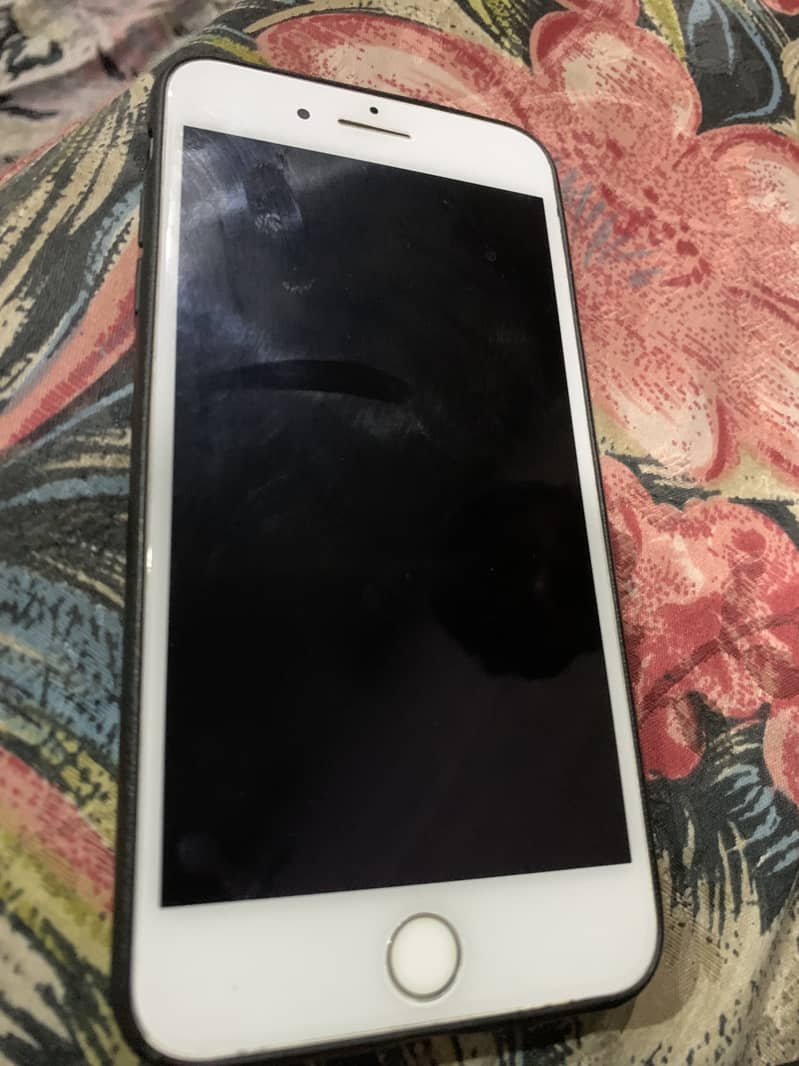 Apple iPhone 7 Plus 3