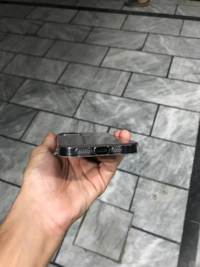 Apple iPhone 12 9