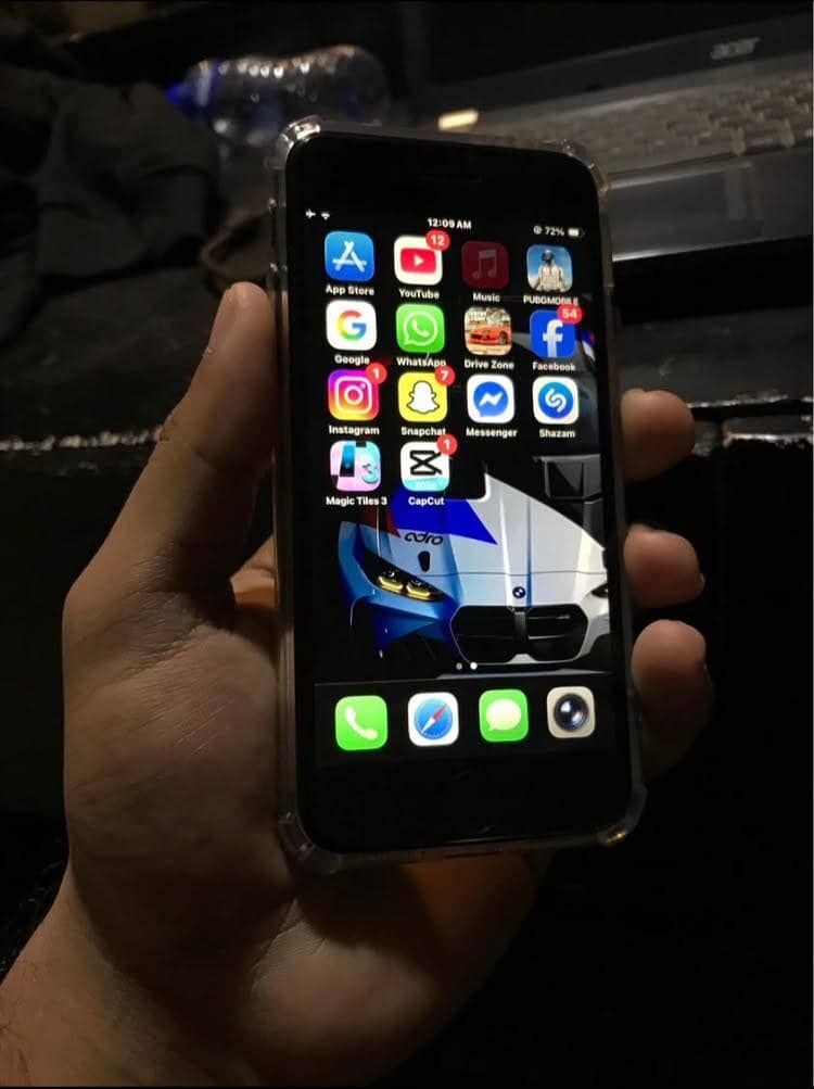 Apple iPhone SE 0