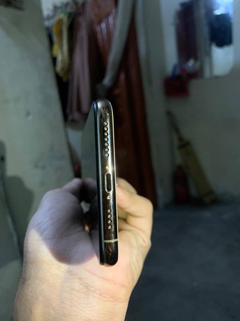 iPhone XS max 3