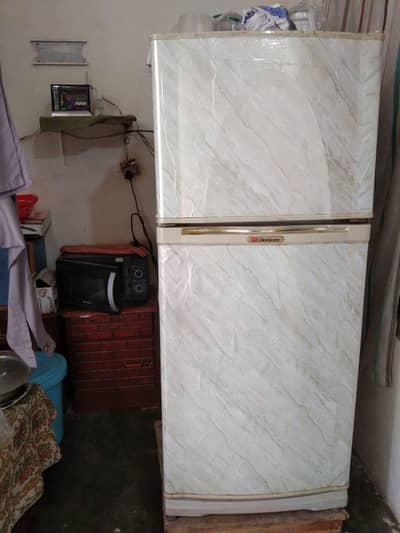 dawlance refrigerator