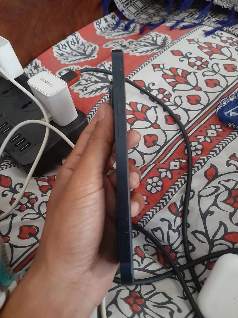 Apple iPhone 14 plus 4