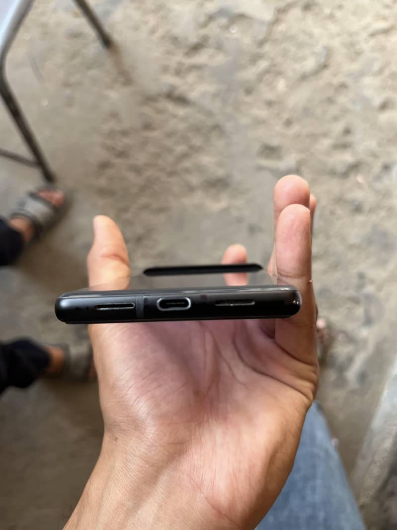 Google Pixel 6 4