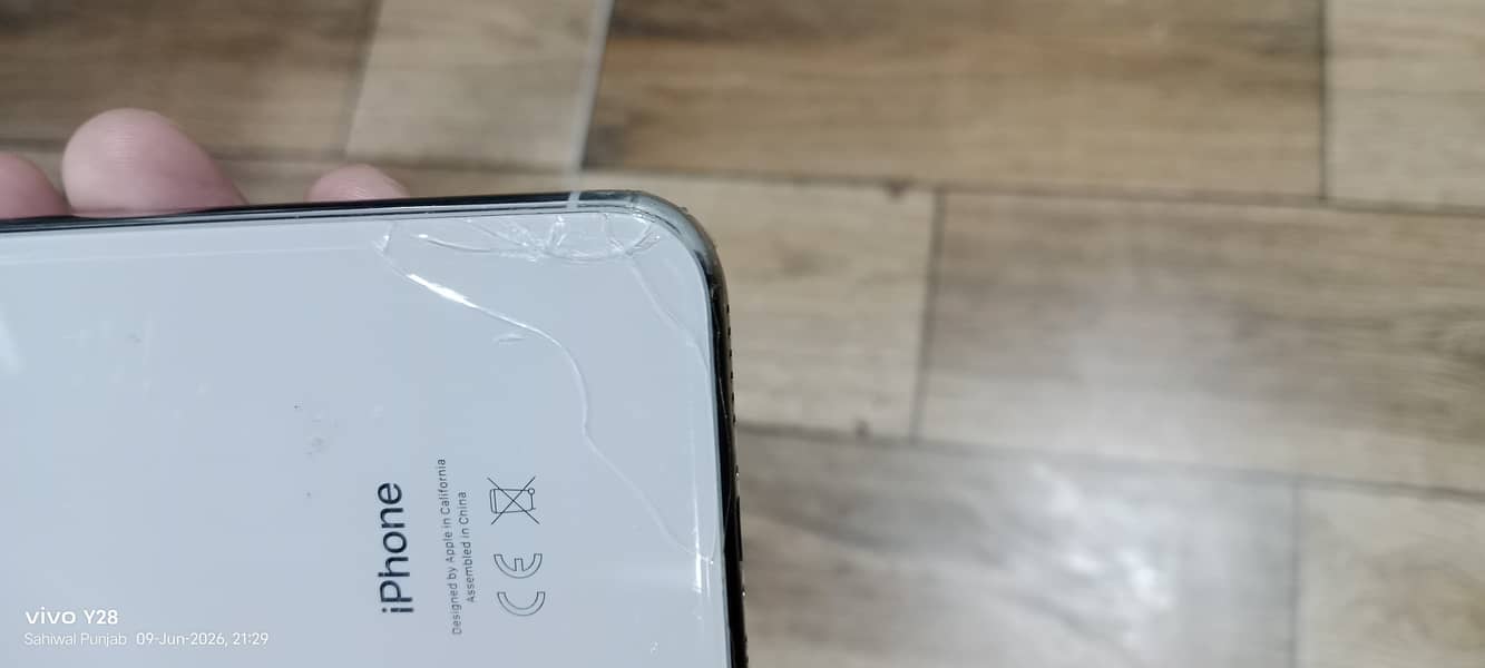 iPhone X mobile 5