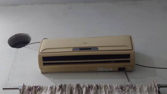 Haier 1 ton Non inverter AC all OK. HSU model