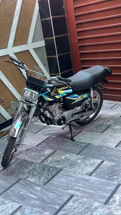 Honda 125 For sale only whtsap Contact 03””0””9-2-2::60((((9–19