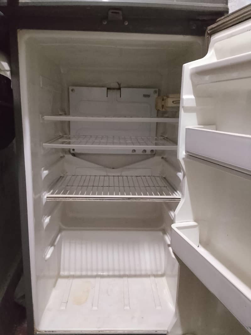 Fridge 0