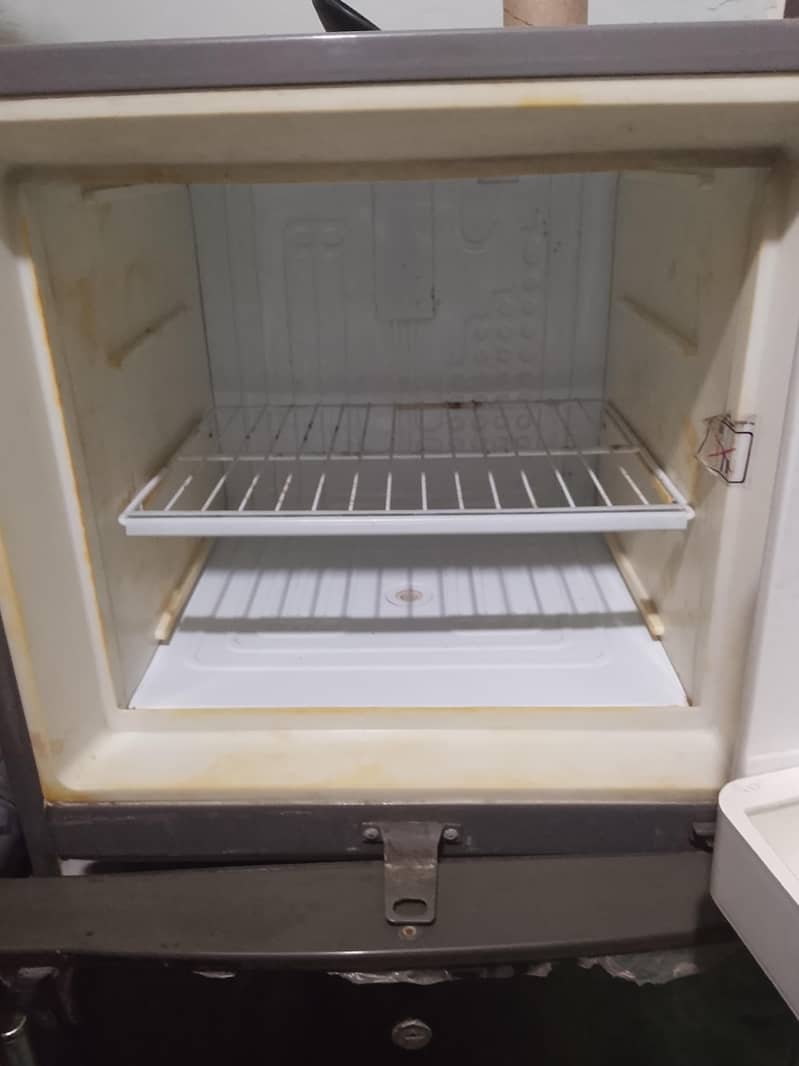 Fridge 3