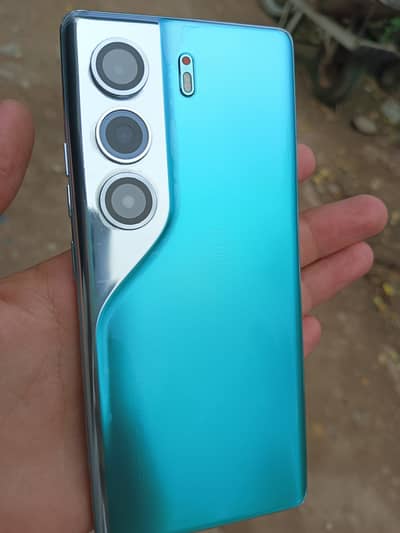 8GB 256GB full ok