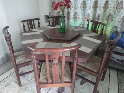 Good condition Dining table + baby cradle