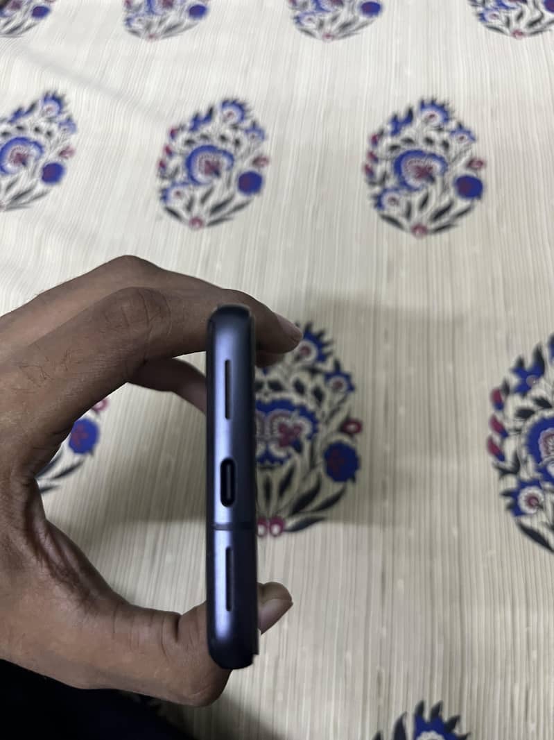 Google Pixel 8 7
