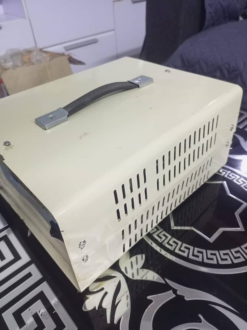 AC AUTOMATIC VOLTAGE STABILIZER 3