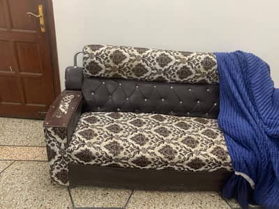 7 Seater Sofa with cushion