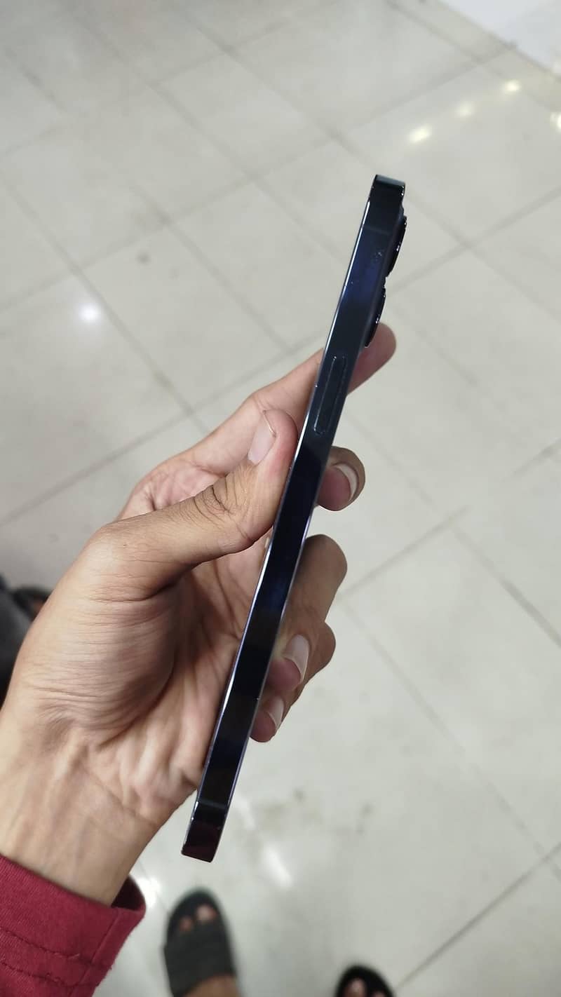 Apple iPhone 12 Pro Max 2