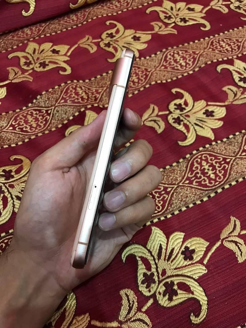 Google Pixel 8 1