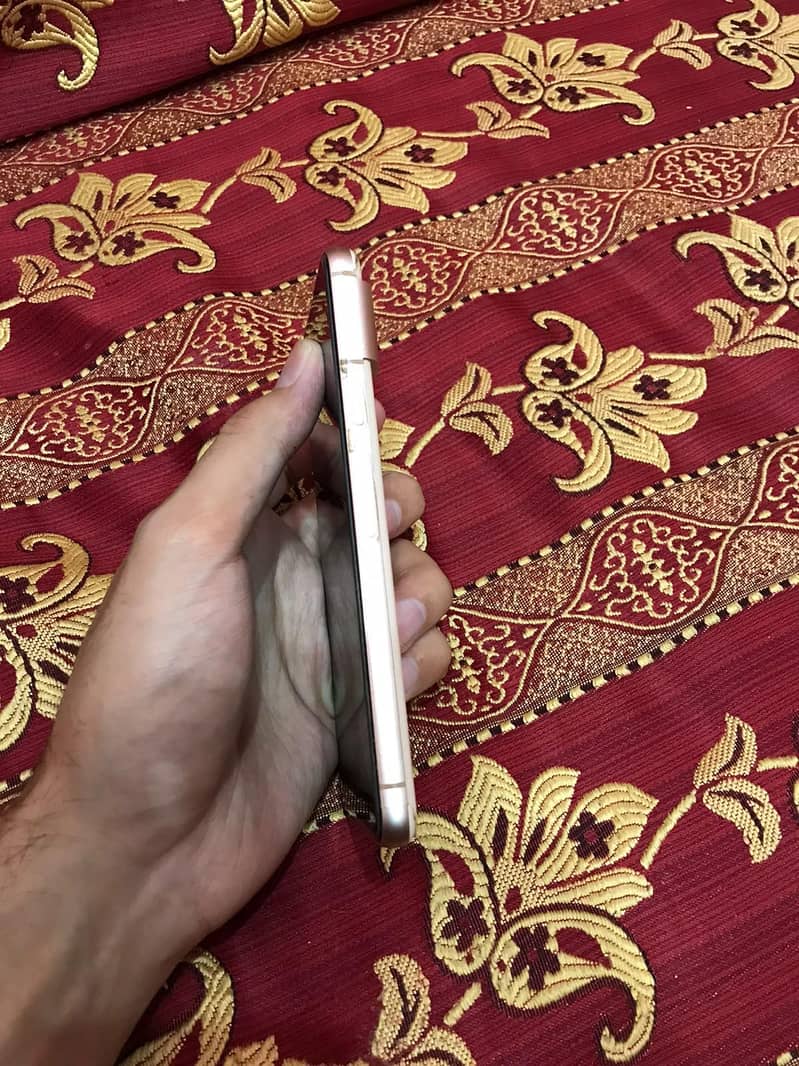 Google Pixel 8 2