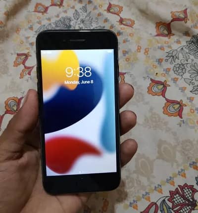 Apple iPhone 7