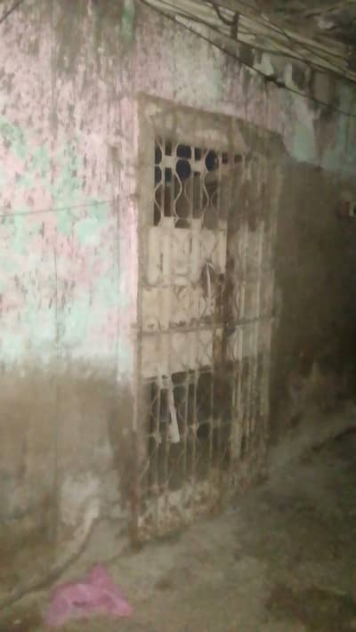 Flats Urgent Sale West open 4th Floor Main Ranchorline Chowk