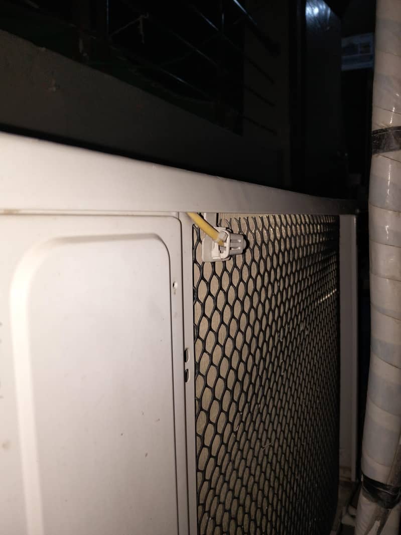 Kenwood E Luxury split AC 1