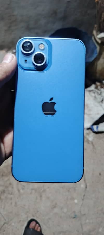 Apple iPhone 13