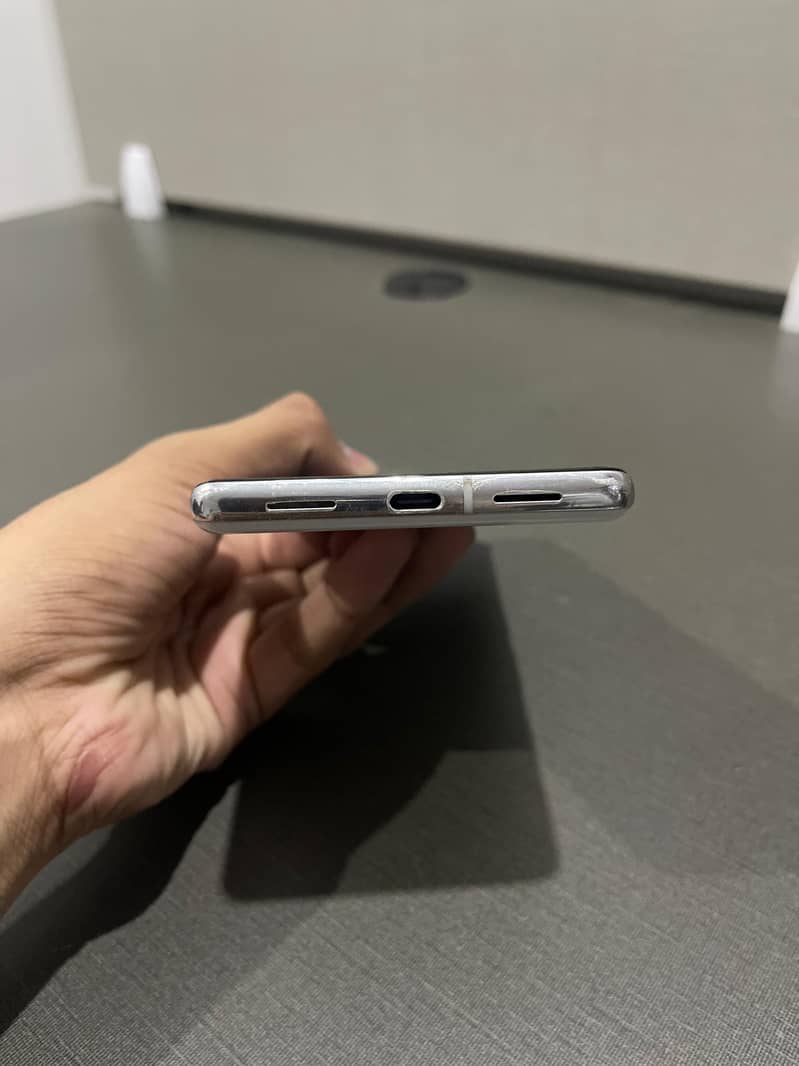 Google pixel 7 pro 4