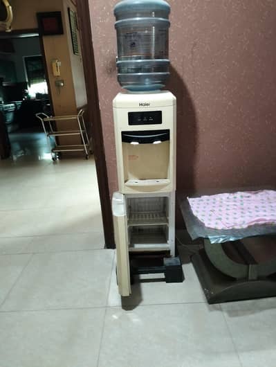 Haier Water depenser