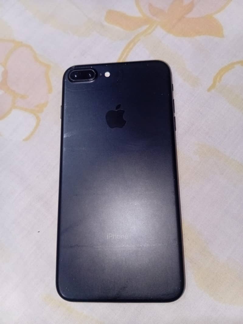 Apple iPhone 7 Plus 0