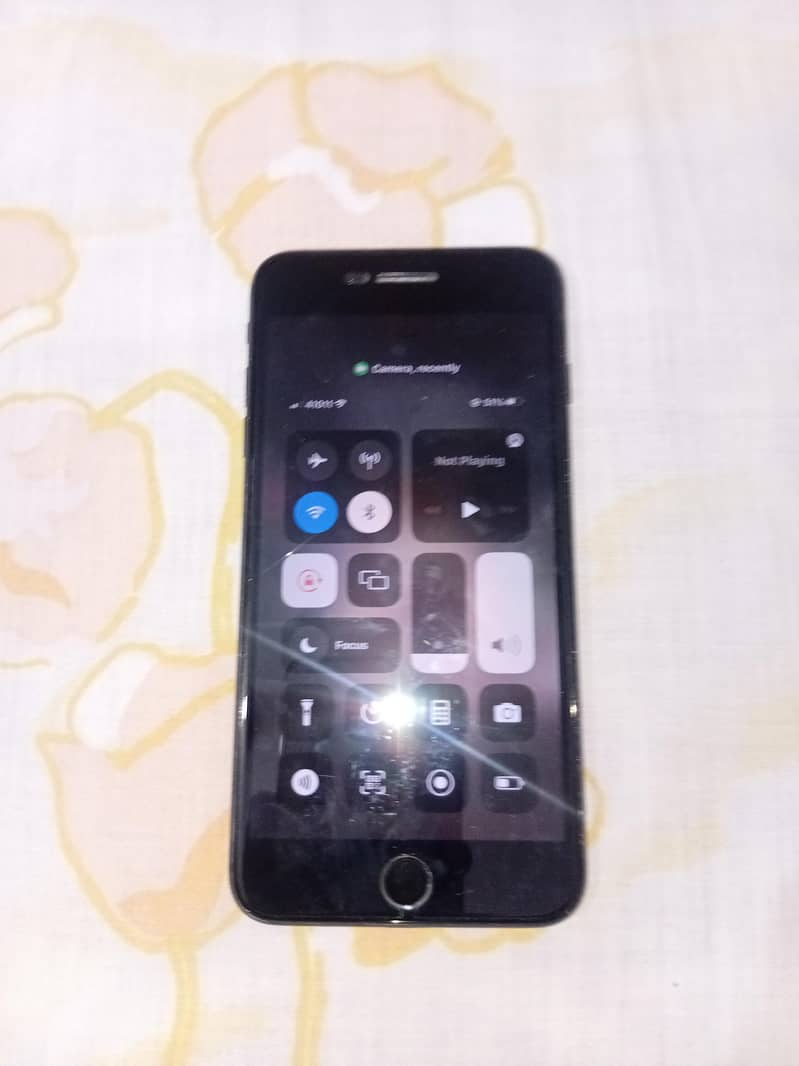 Apple iPhone 7 Plus 2