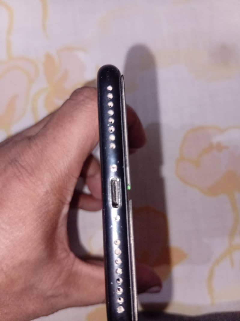 Apple iPhone 7 Plus 5